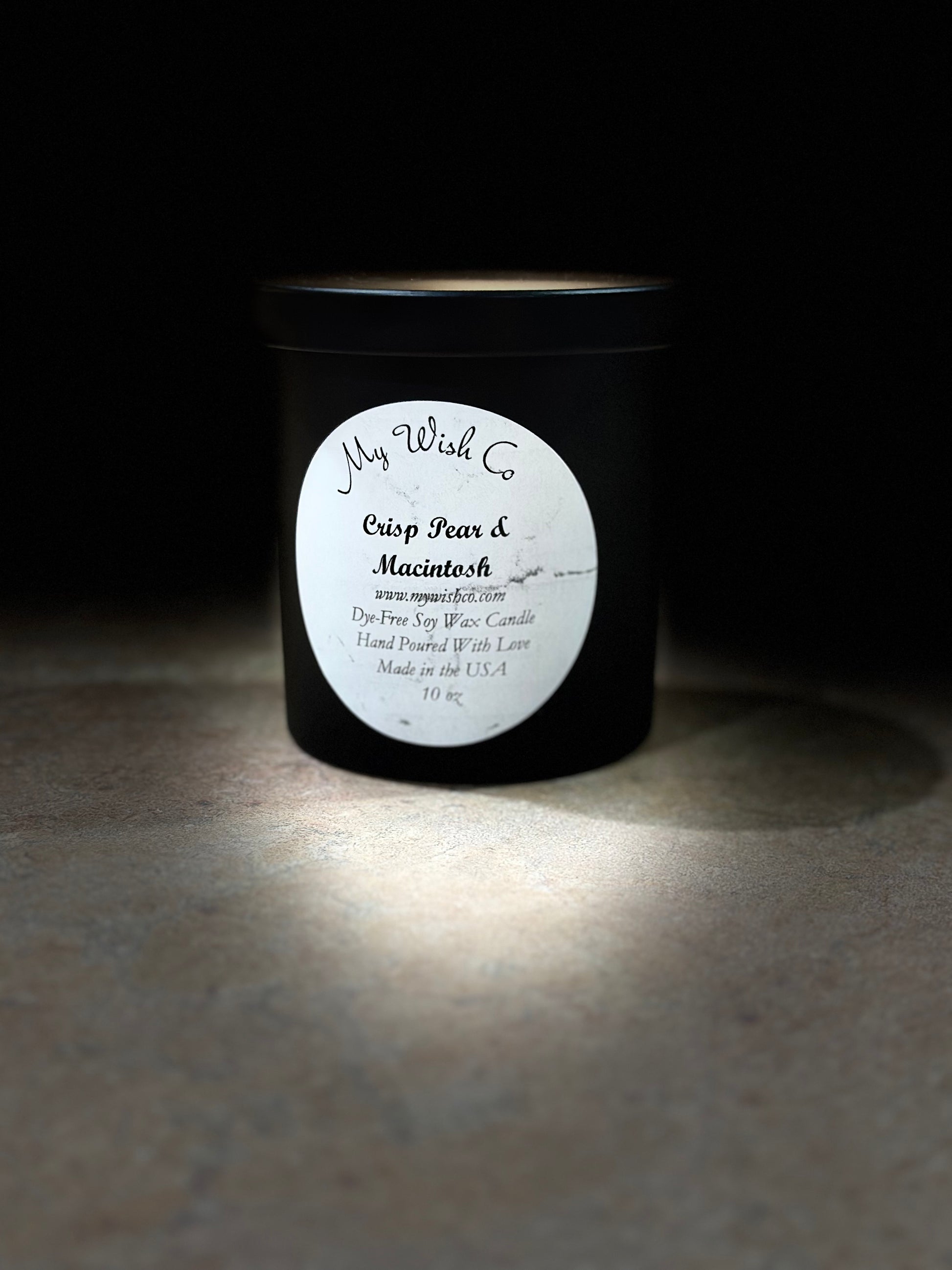 Crisp Pear & Macintosh 10 oz Black Jar Dye-Free Soy Wax Candle